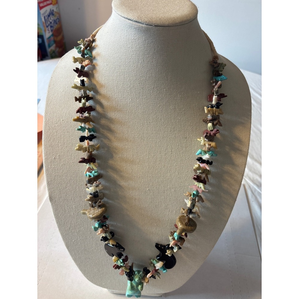 Zuni Style Hand Carved Stone Animal Fetish Necklace Multi Color Bear